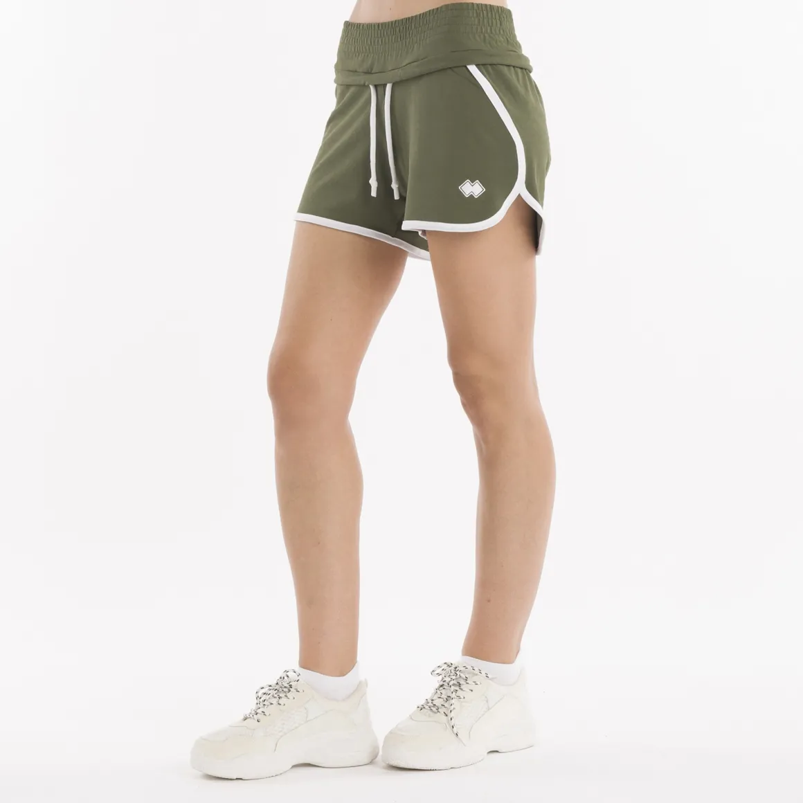Short essentiel pour femmes SS25