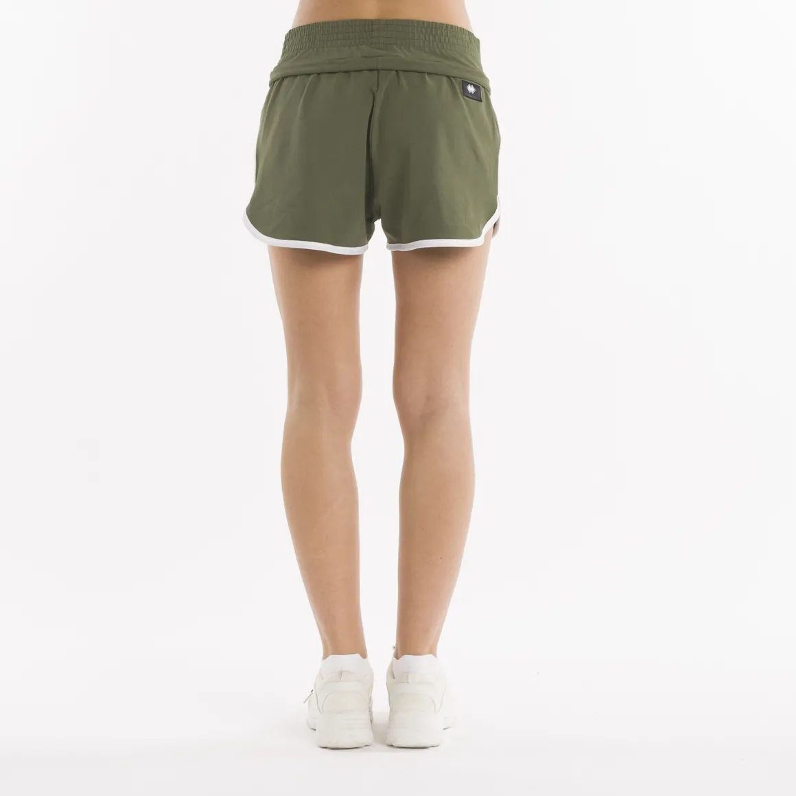 Short essentiel pour femmes SS25