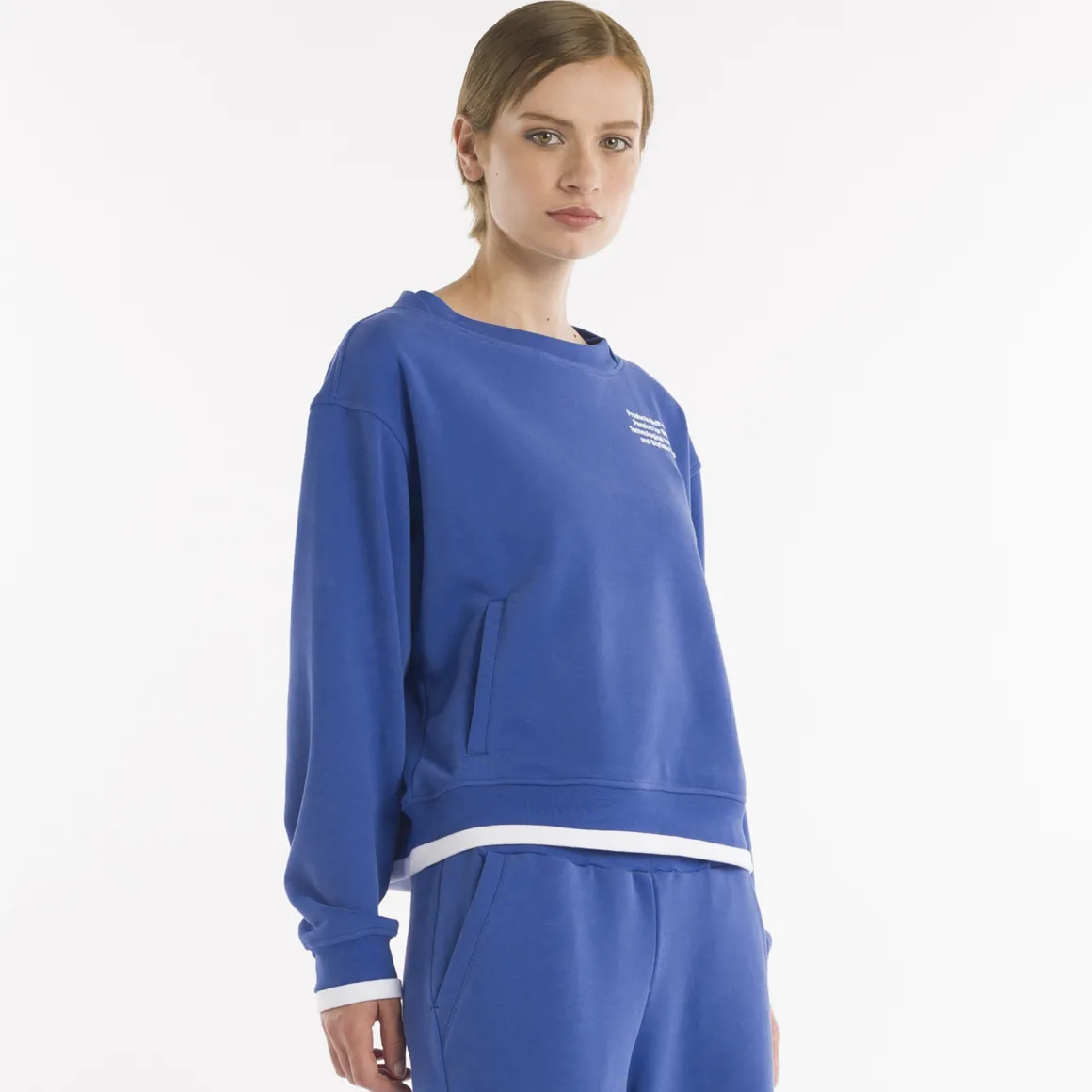 Sweatshirt crop à col ras du cou SS25 pour femmes